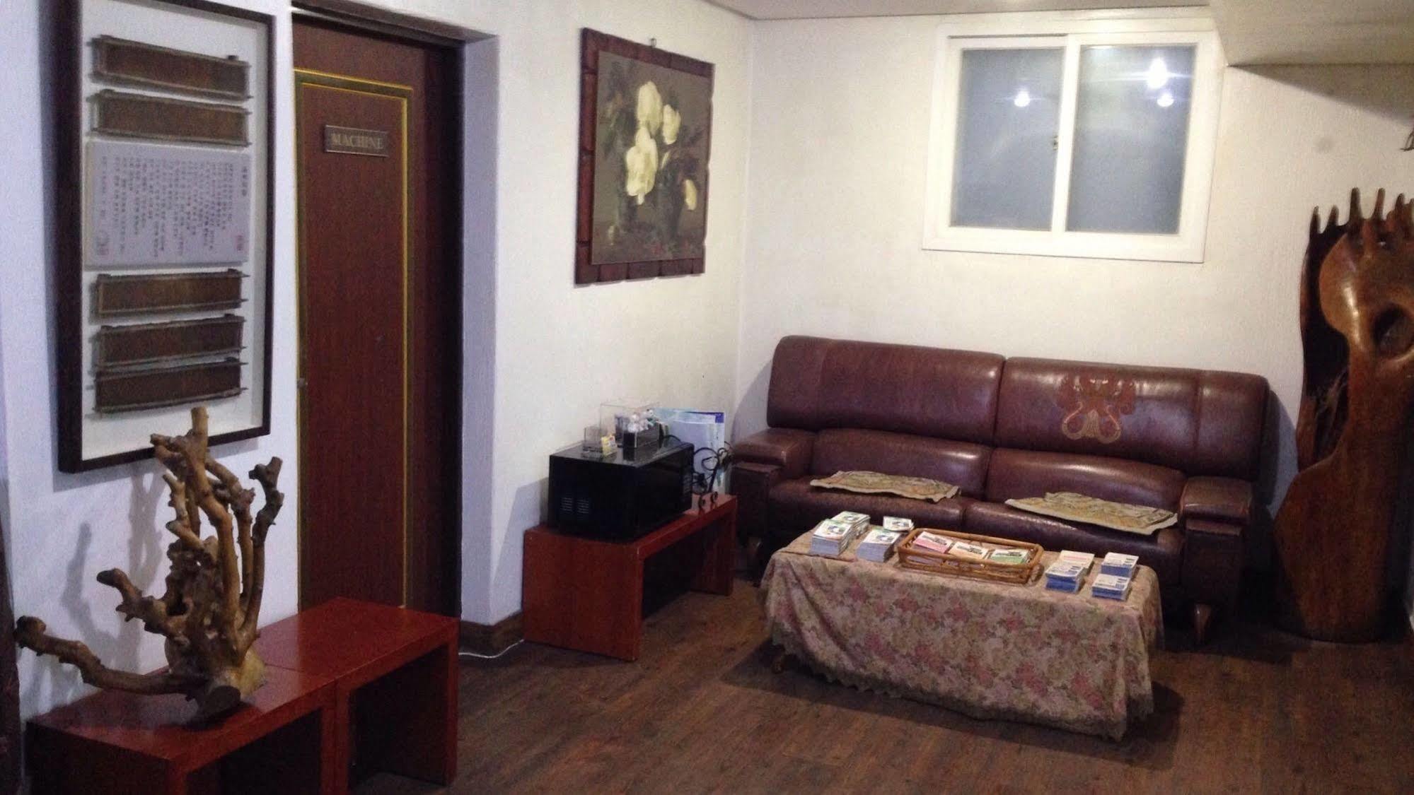 Daegu Goodstay Herotel Buitenkant foto