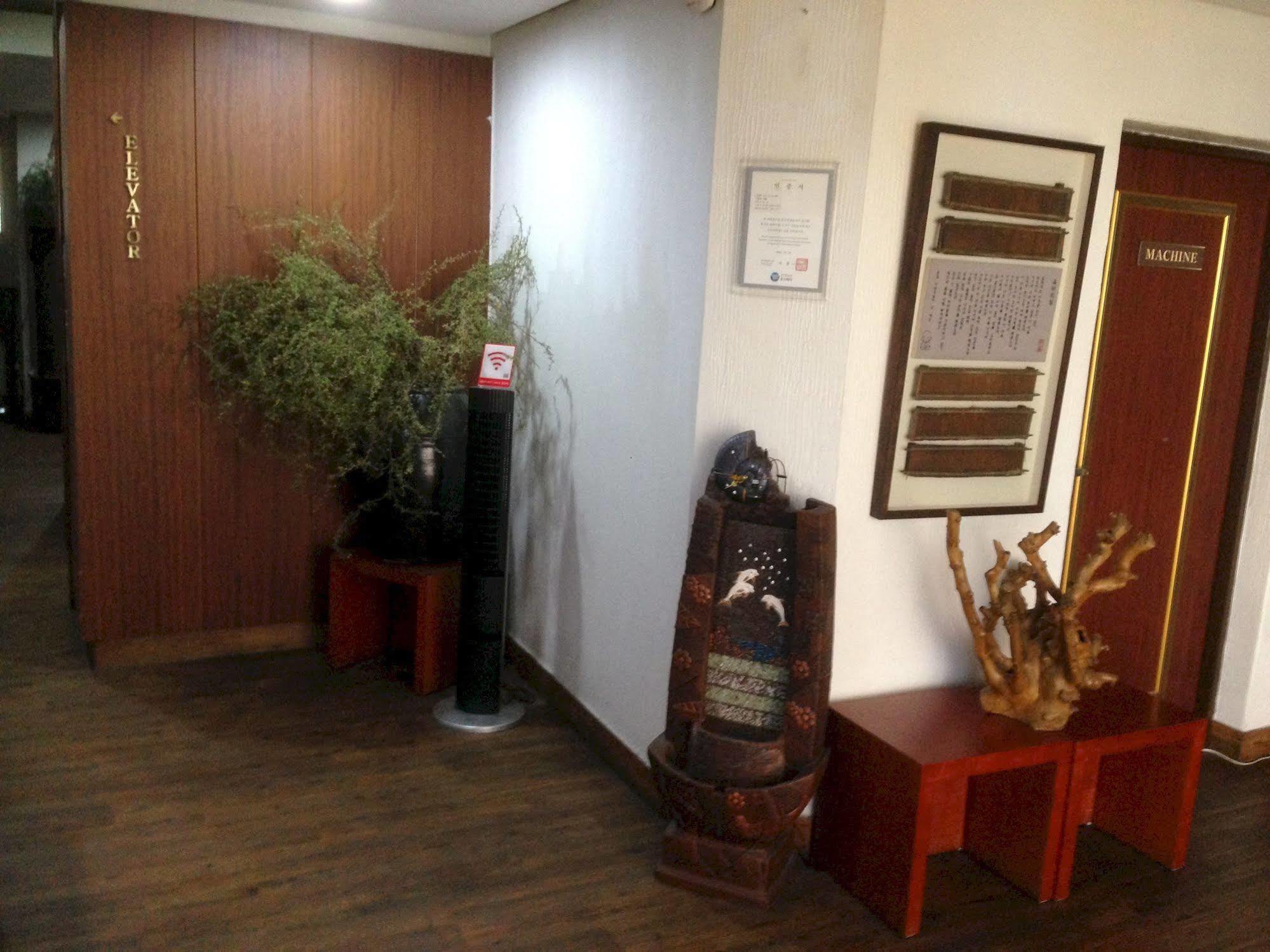 Daegu Goodstay Herotel Buitenkant foto
