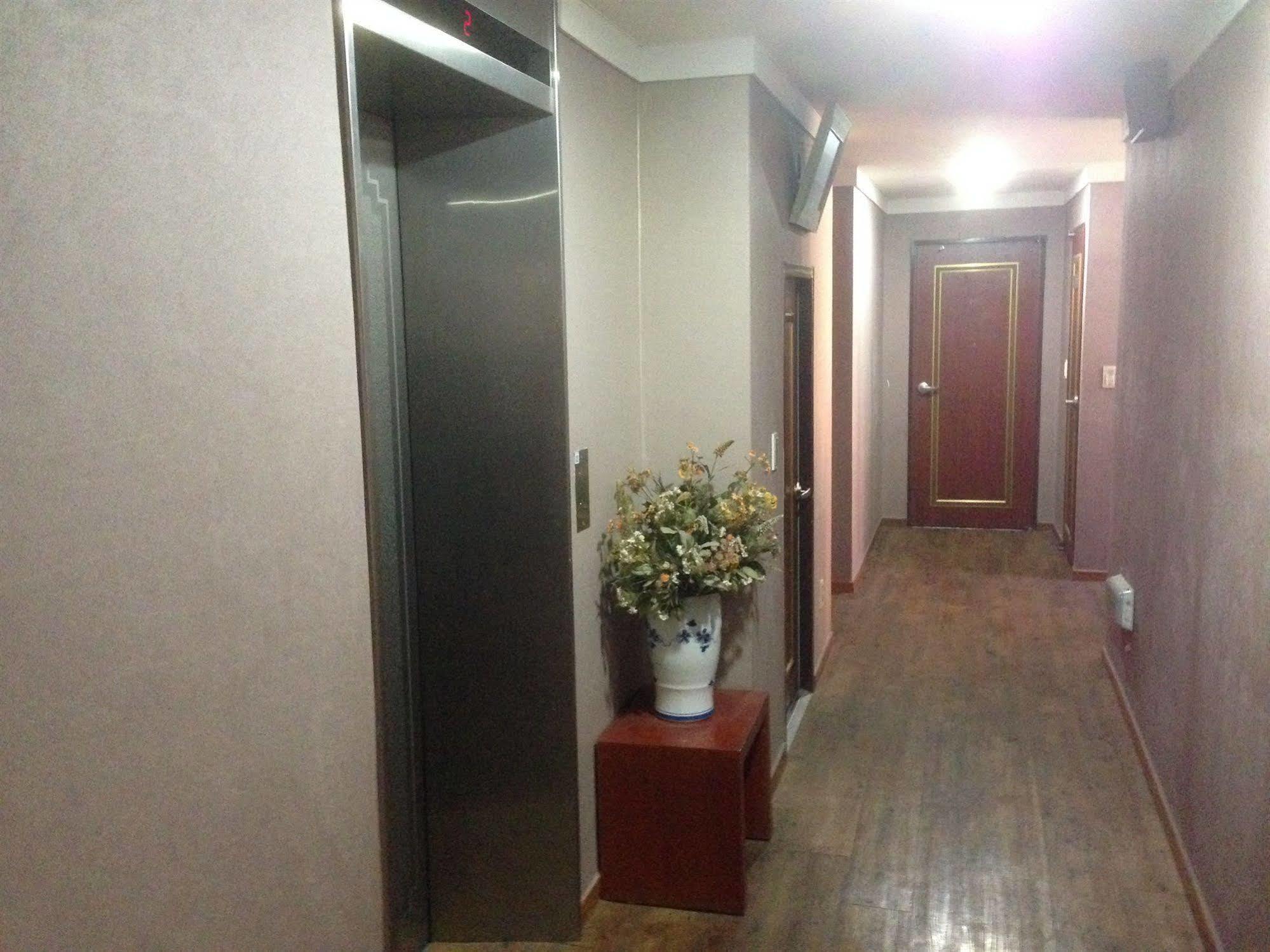 Daegu Goodstay Herotel Buitenkant foto