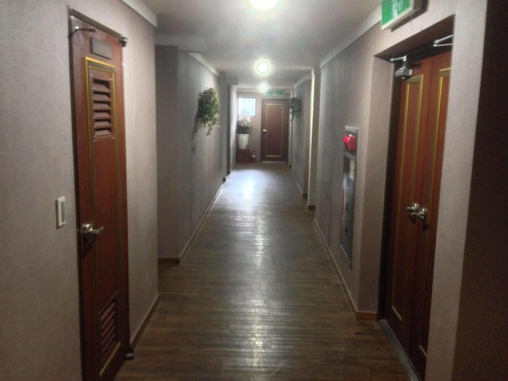 Daegu Goodstay Herotel Buitenkant foto