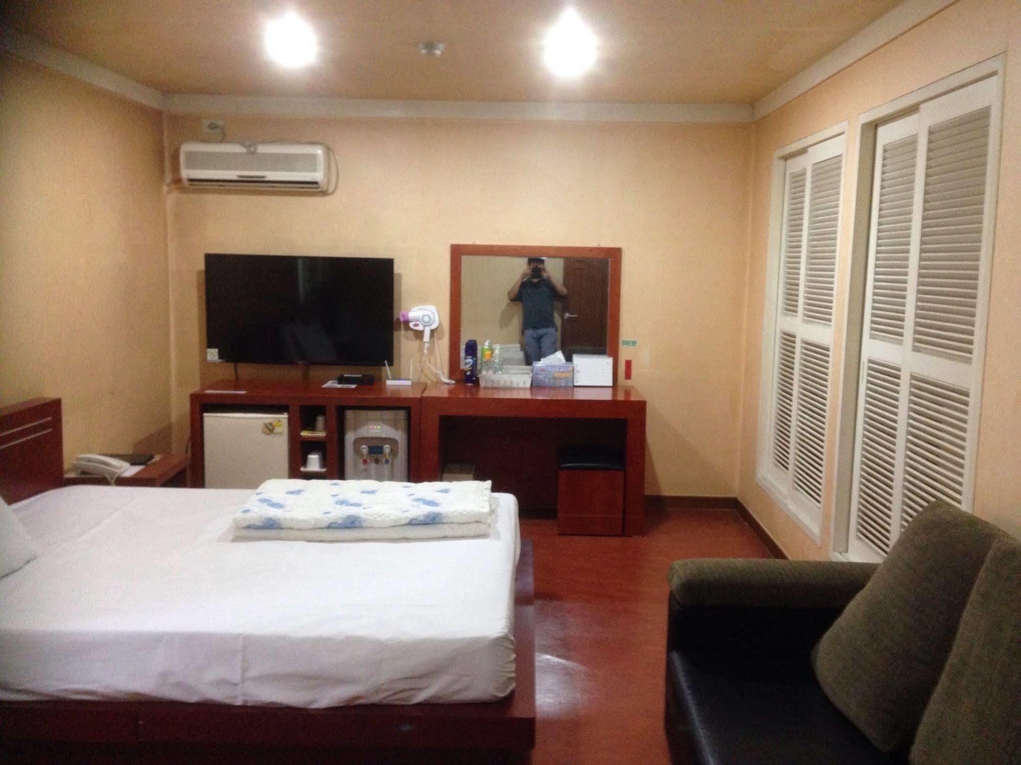 Daegu Goodstay Herotel Buitenkant foto