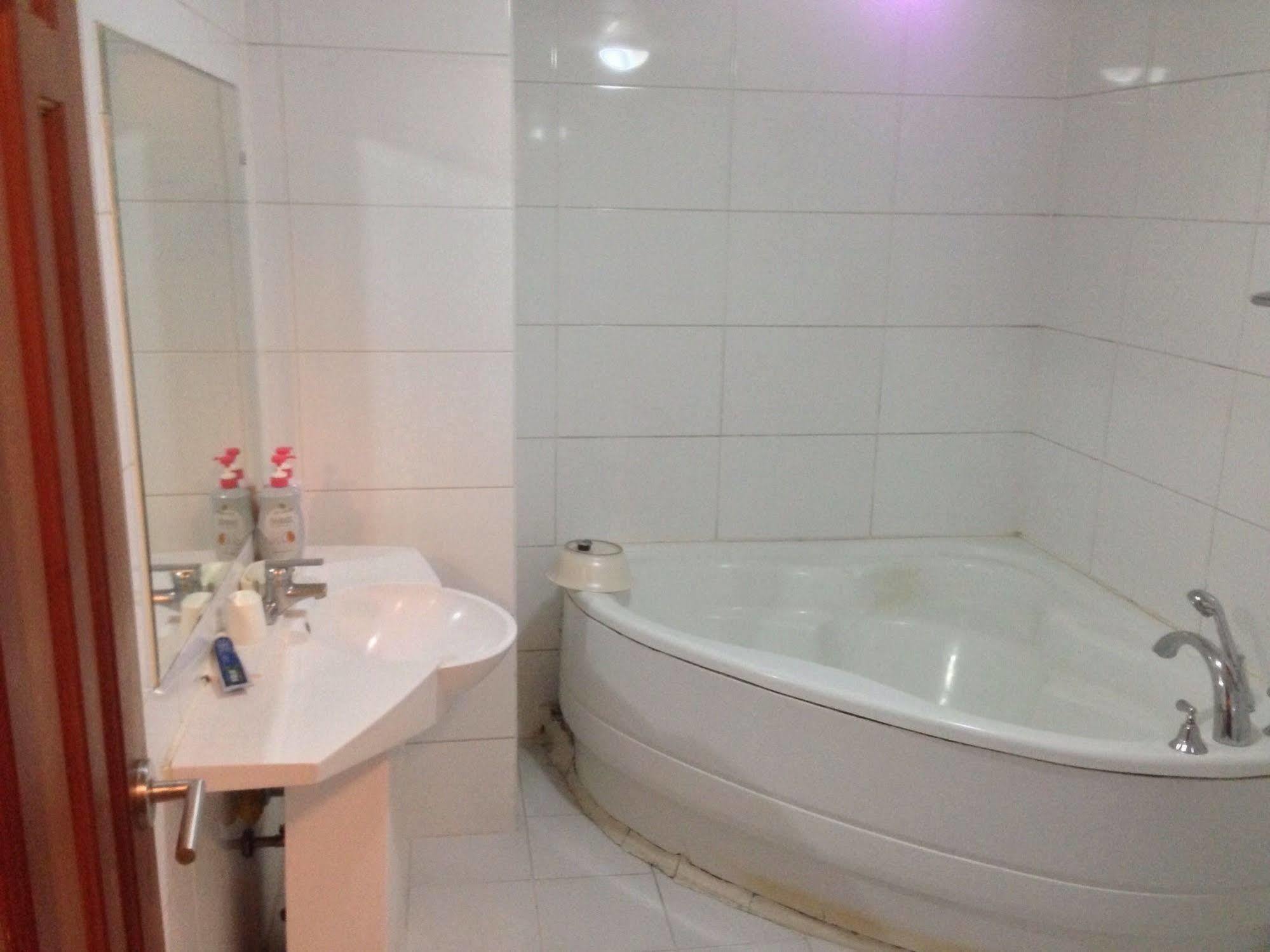 Daegu Goodstay Herotel Buitenkant foto